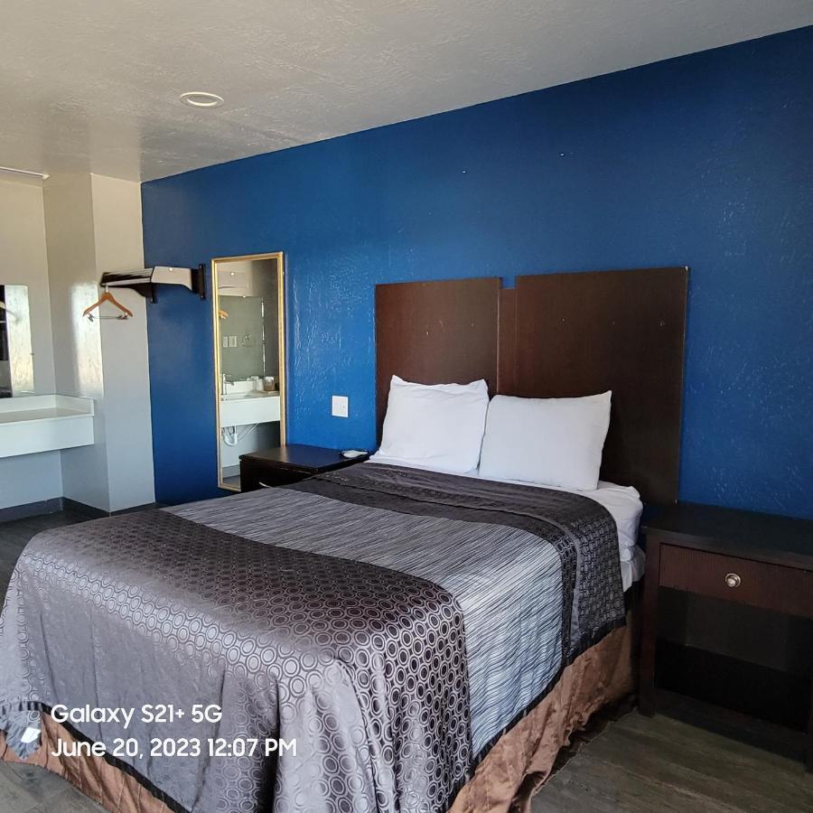 Coachman'S Inn & Suites Waldron エクステリア 写真